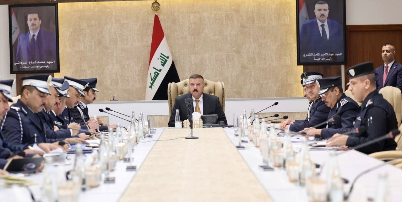 الداخلية تناقش تعزيز السلامة المرورية ووضع خطط للحد منها
