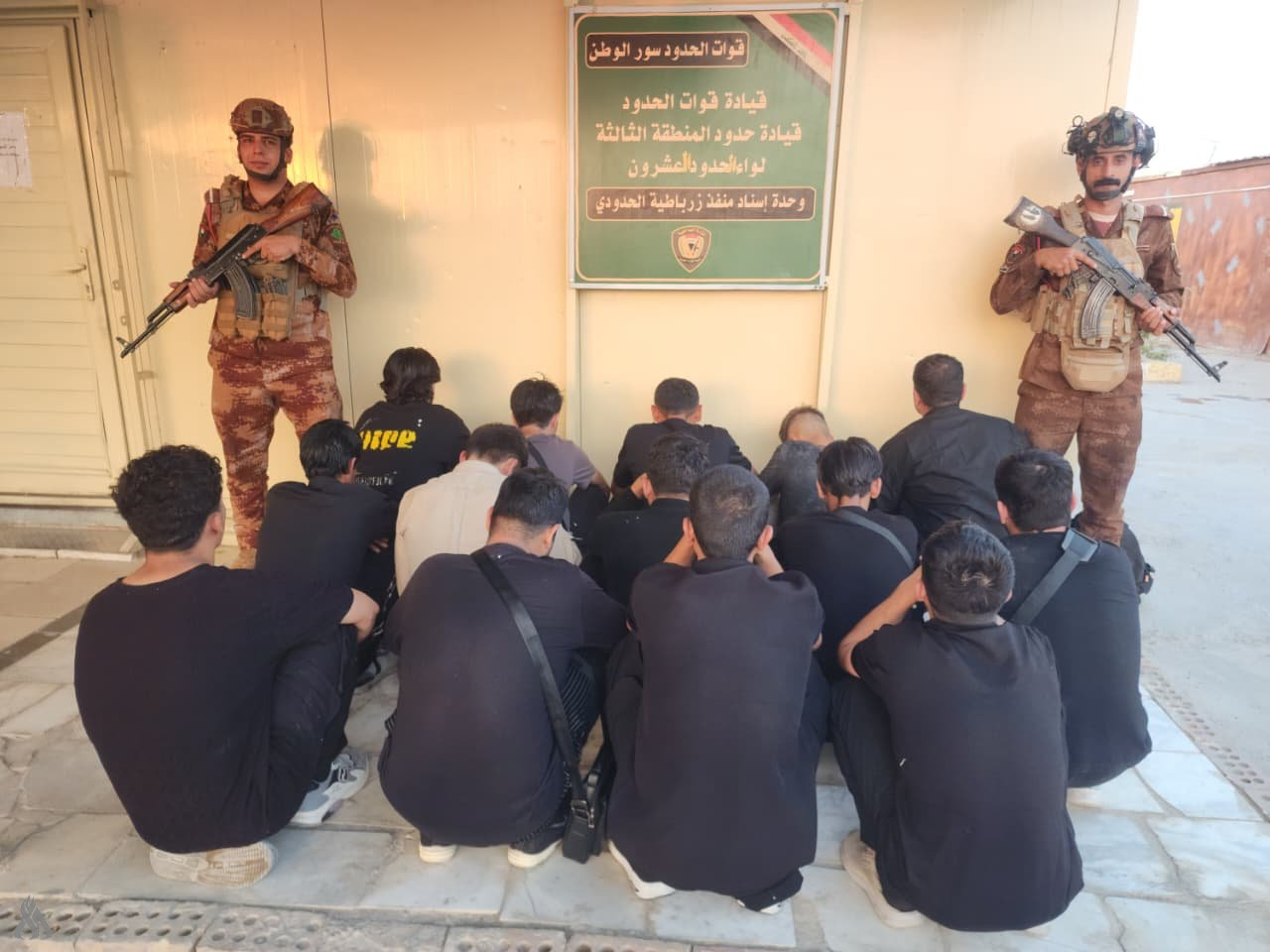 القبض على 44 متسللاً حاولوا عبور الحدود العراقية